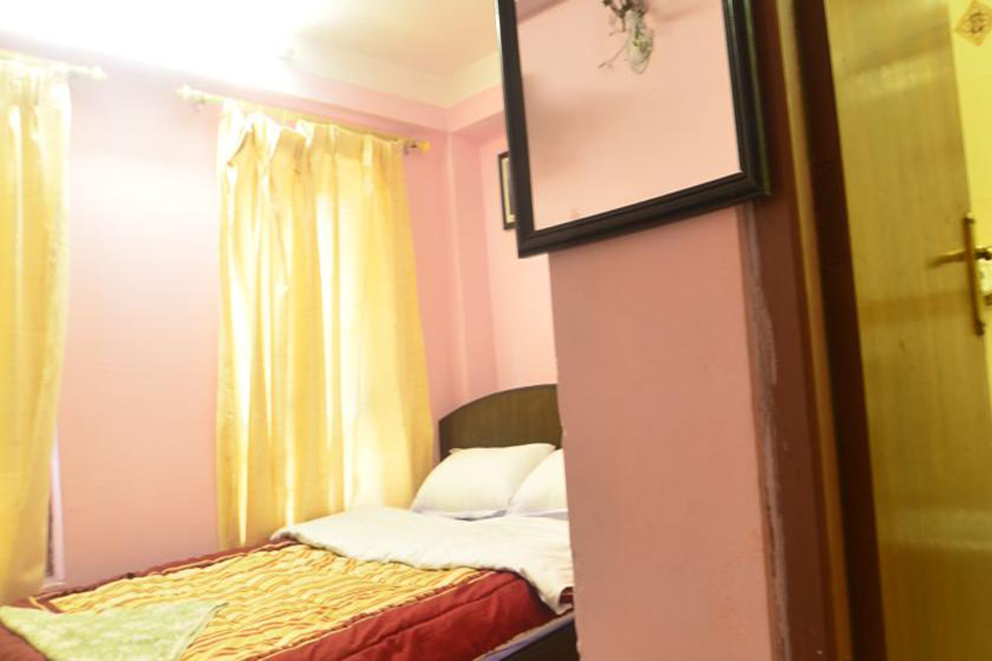Heart Of Bhaktapur Guest House Bagian luar foto